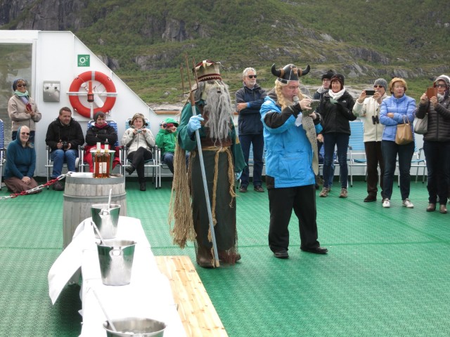 Hurtigruten_2015-06-20_10-28-1